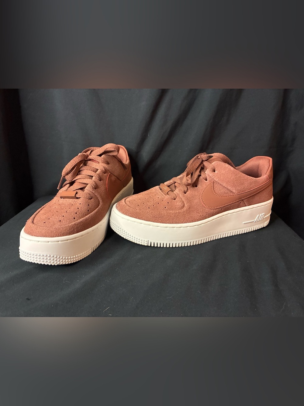 Nike Air Force 1 Sage Low Red Sepia Platform Suede | Women’s 8.5